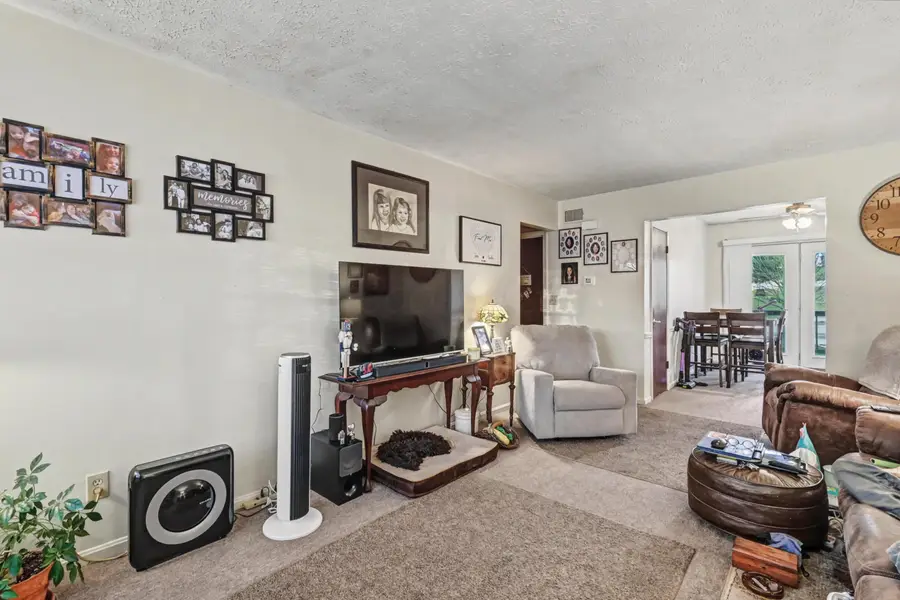 151 W Smiley Avenue, Shelby, OH 44875 - Image #3