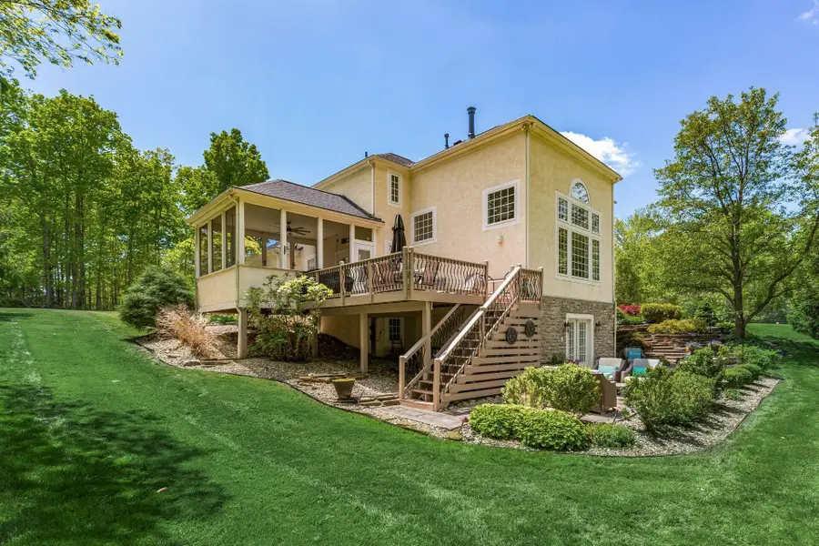 10811 Eckington Drive, Dublin, OH 43016 - Image #2