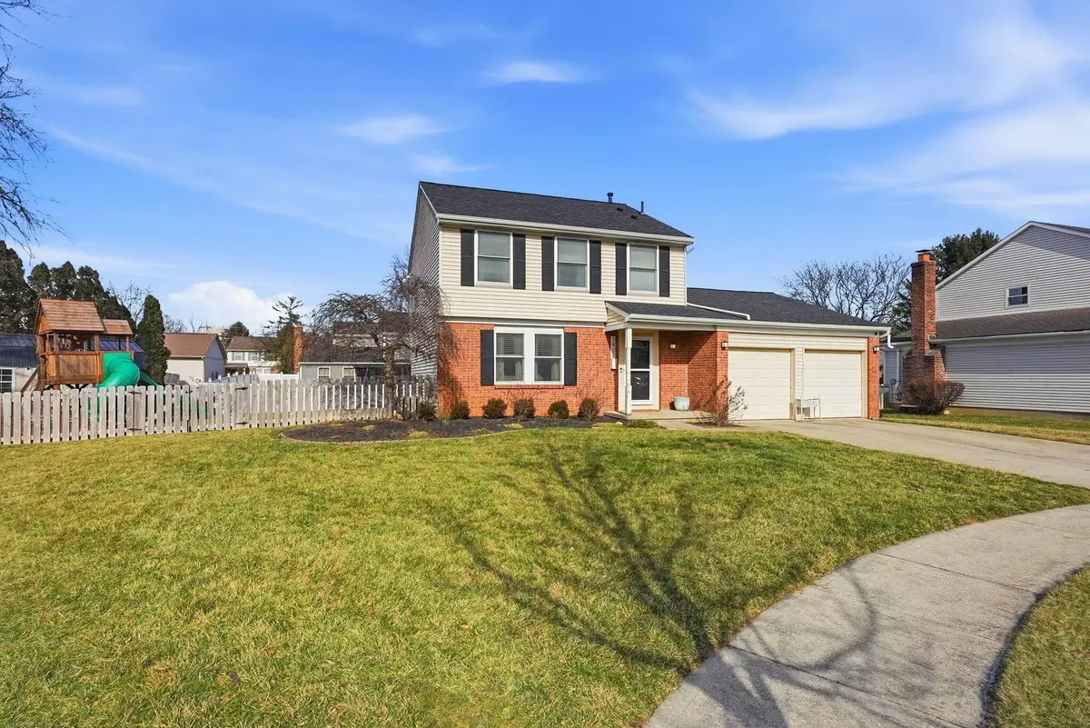 3802 Ravens Glen Drive, Columbus, OH 43221 - Image #1