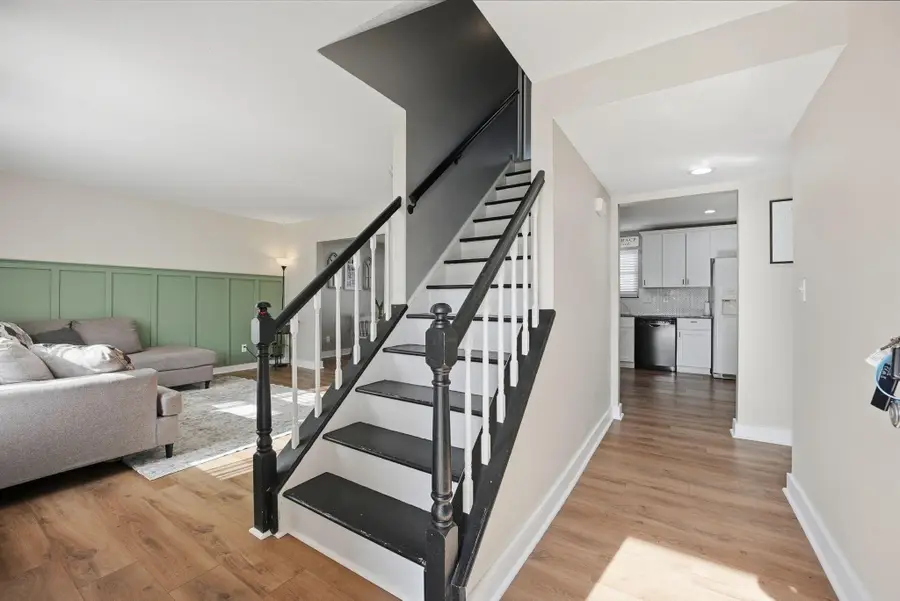 3802 Ravens Glen Drive, Columbus, OH 43221 - Image #3