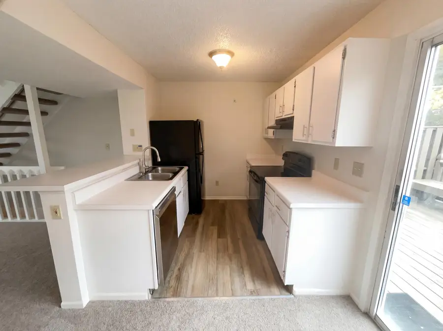 5083 Singleton Drive, Hilliard, OH 43026 - Image #2