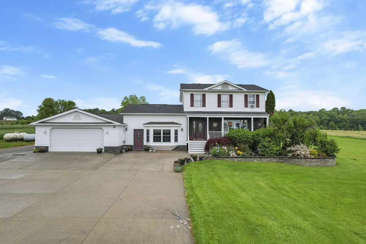 11241 Center Road, Garrettsville, OH 44231 - Image #1