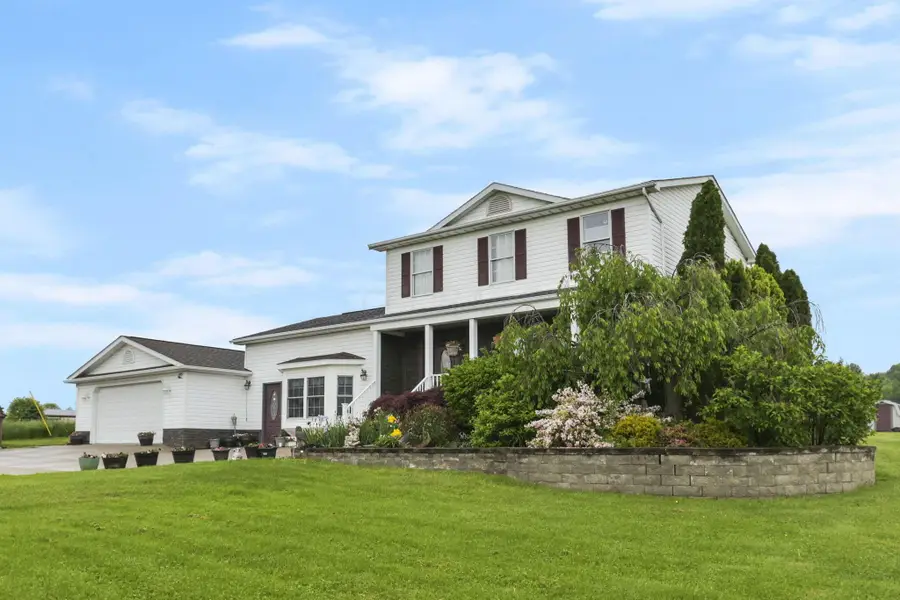 11241 Center Road, Garrettsville, OH 44231 - Image #2