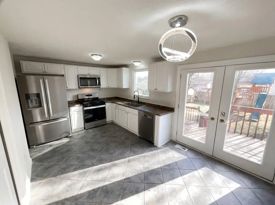 4459 Amwood Street, Columbus, OH 43228 - Image #2