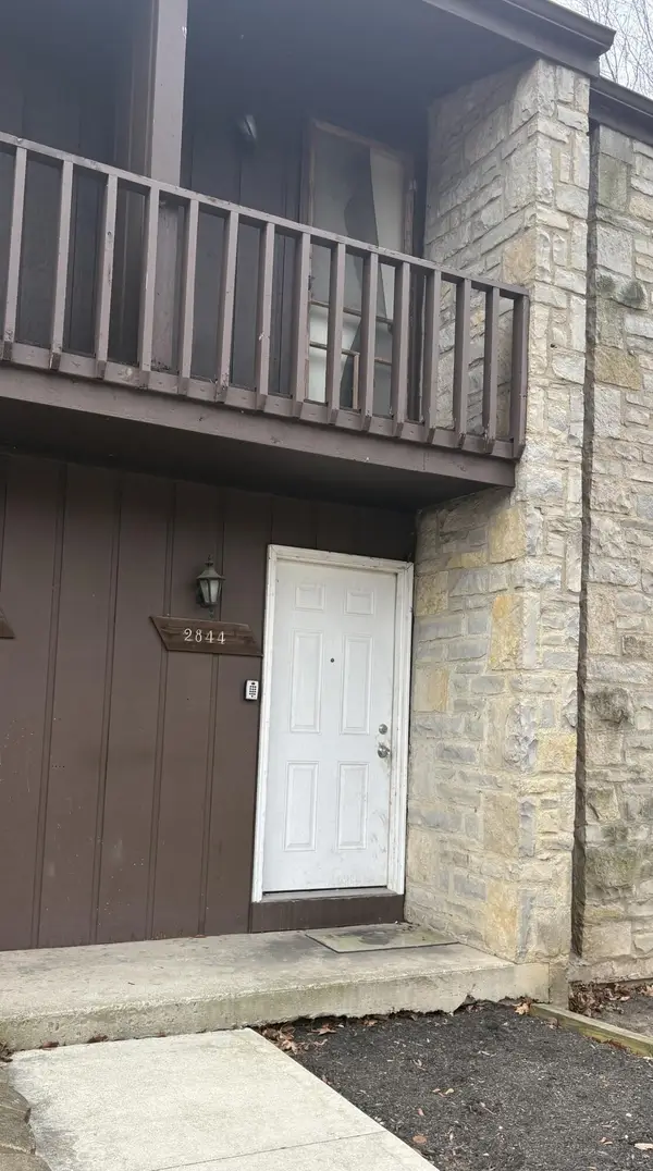 2844 Stonehenge Drive, Columbus, OH 43224