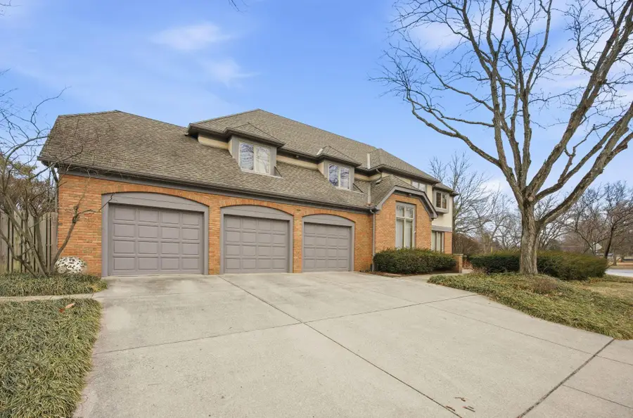 2900 Wickliffe Woods Court, Columbus, OH 43221 - Image #2
