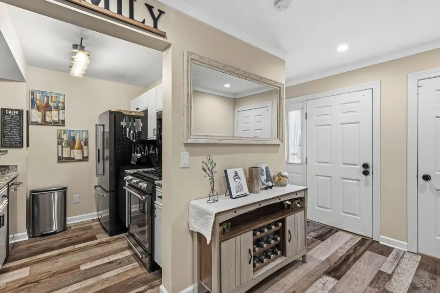 2101 Tamarin Drive, Columbus, OH 43235 - Image #3