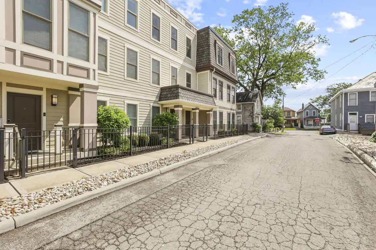 138 E Greenwood Avenue, Columbus, OH 43201 - Image #1