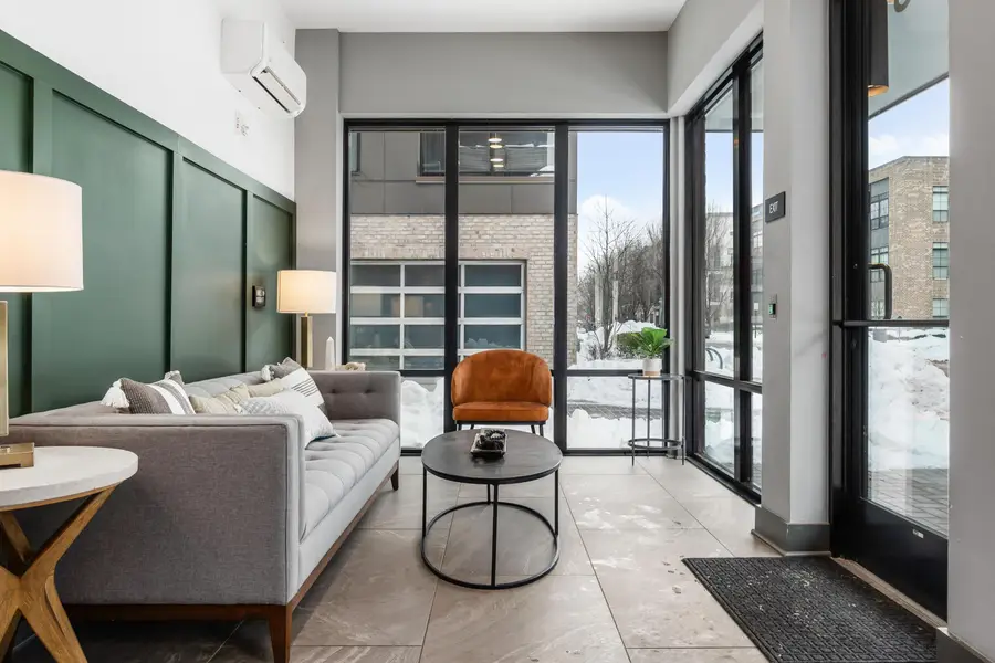 705 Civitas Avenue, Columbus, OH 43215 - #3