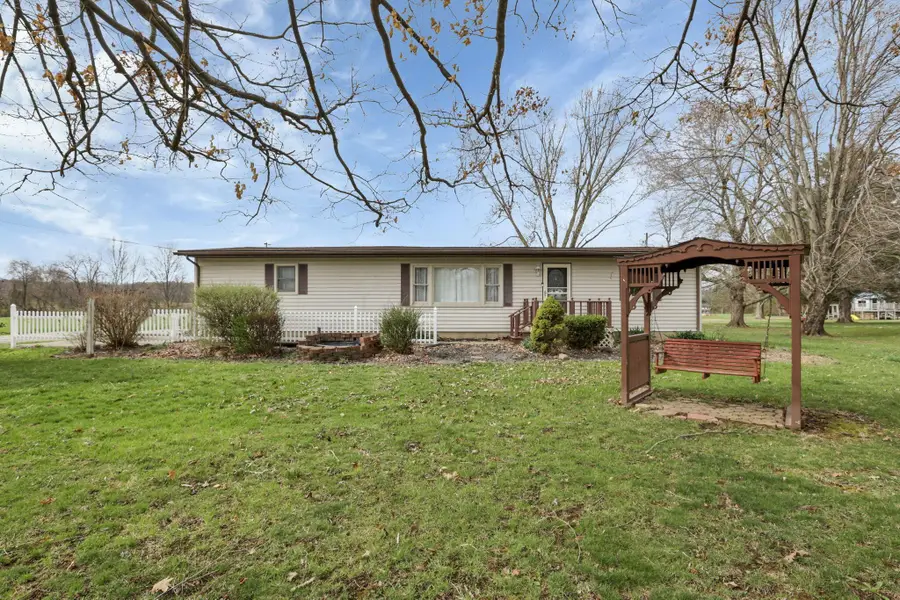 18132 Claypool Road, Newark, OH 43056 - Image #2