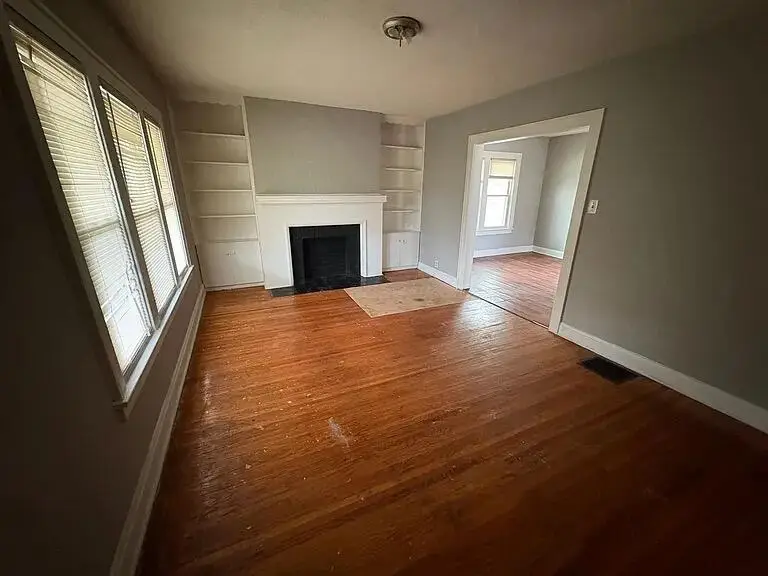 1673 Cleveland Avenue, Columbus, OH 43211 - Image #2