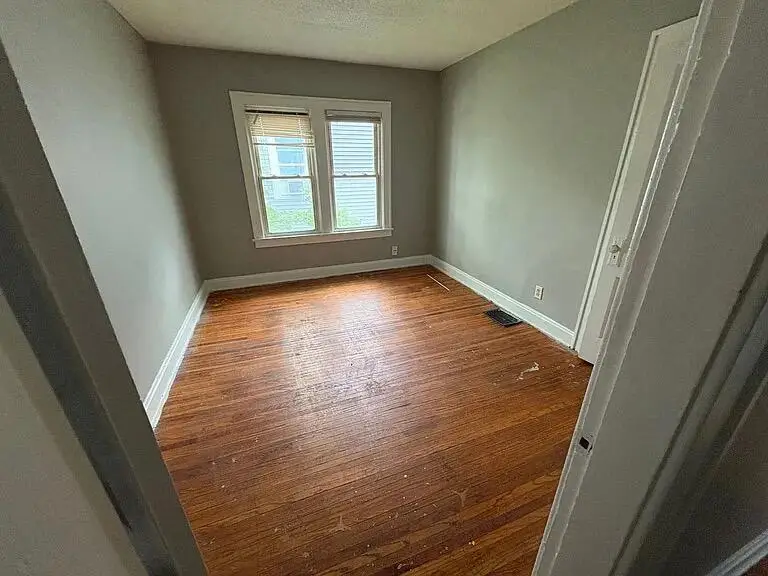 1673 Cleveland Avenue, Columbus, OH 43211 - Image #3