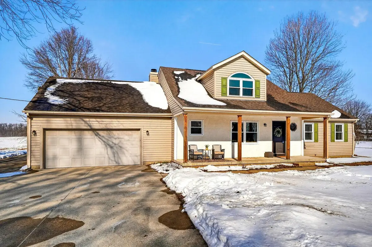 9724 Palmer Road Nw, Pataskala, OH 43062 - #1