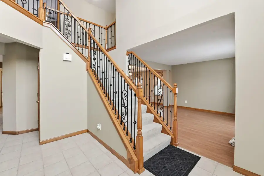 5660 Newington Drive, Hilliard, OH 43026 - Image #3