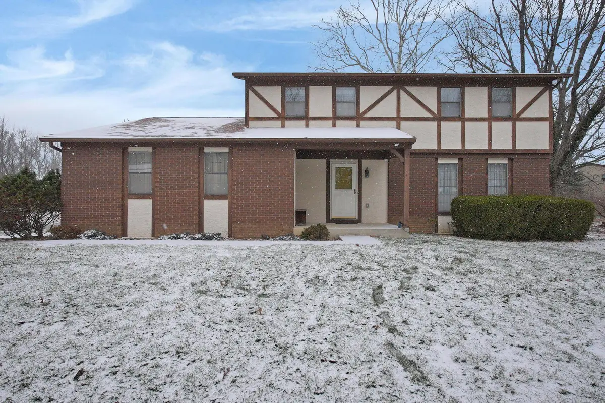 7010 Rockwoods Place, Worthington, OH 43085 - Image #1