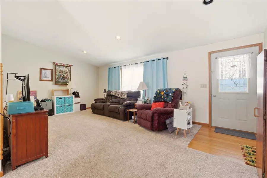 15700 Sherri Drive, Mount Vernon, OH 43050 - Image #3