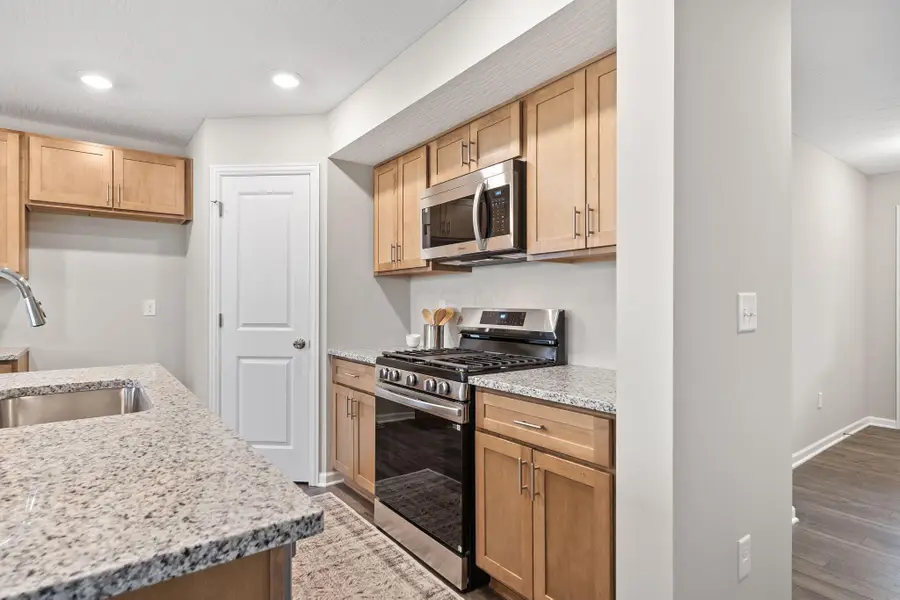 695 Erickson Avenue, Columbus, OH 43213 - Image #3