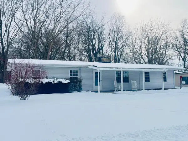 1077 Woodlawn Avenue, Newark, OH 43055