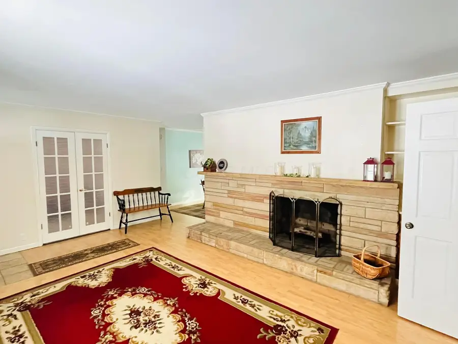 1077 Woodlawn Avenue, Newark, OH 43055 - Image #3