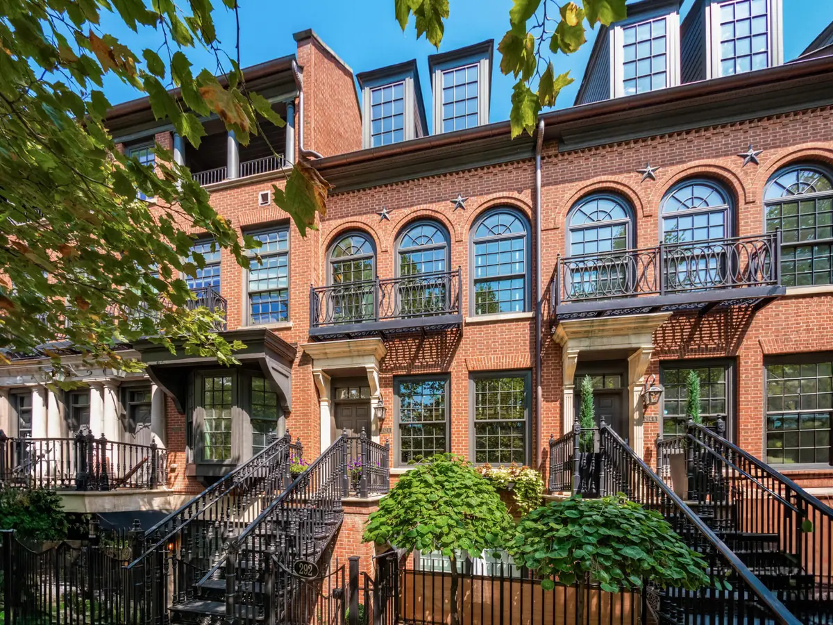 292 1/2 E Gay Street, Columbus, OH 43215 - #1