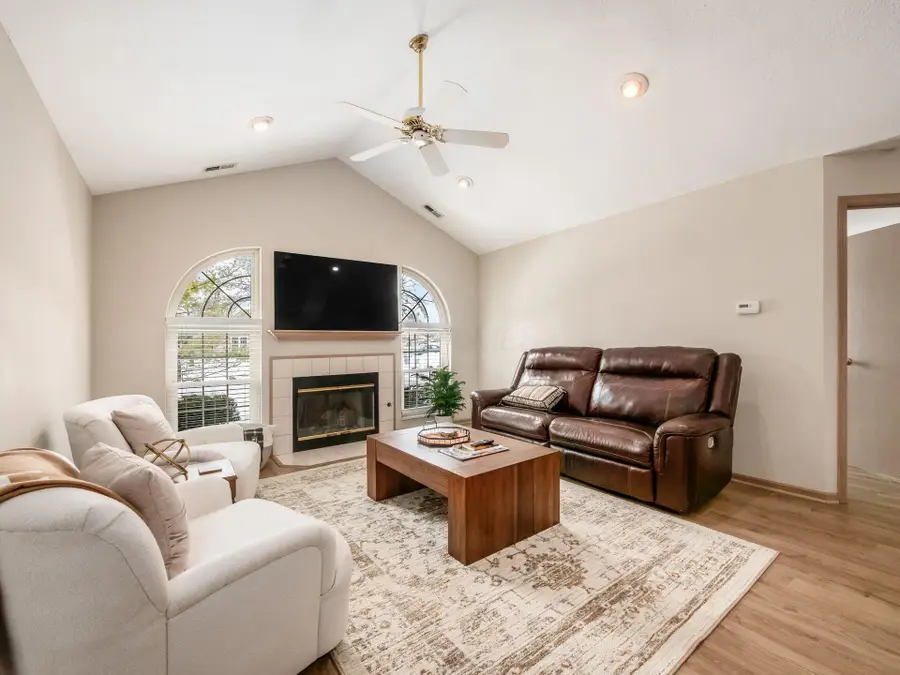 9427 Clermont Circle, Powell, OH 43065 - Image #2