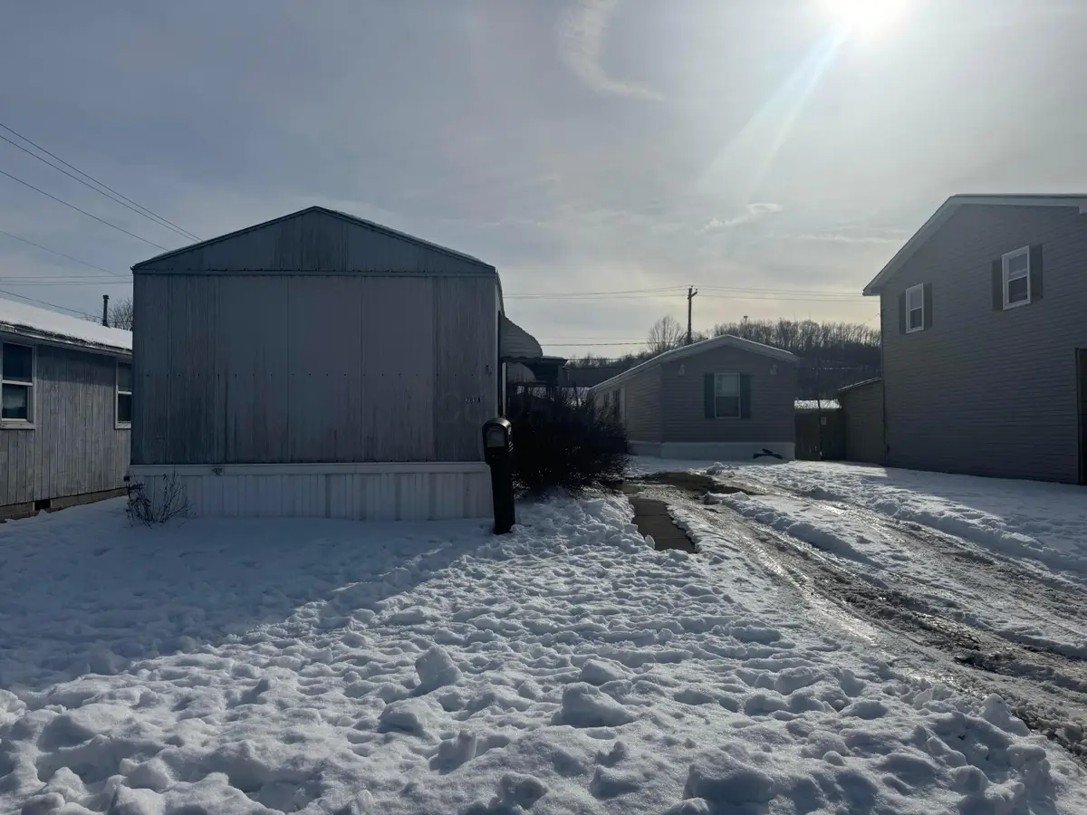 281 W Washington Street, Nelsonville, OH 45764 - #1