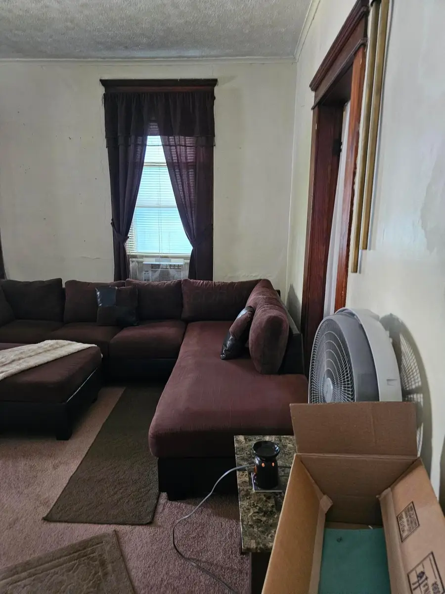 304 Johnson Street, Columbus, OH 43203 - Image #2