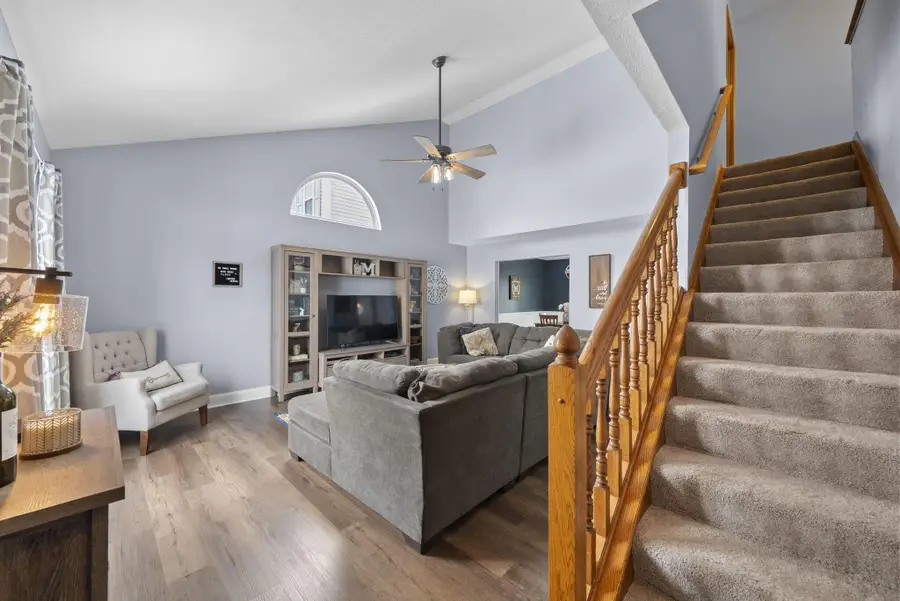 3277 Longspur Drive, Columbus, OH 43228 - Image #2