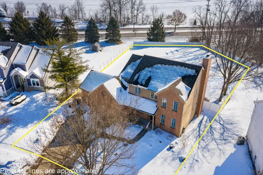 180 Oakwood Court, Westerville, OH 43081 - Image #2