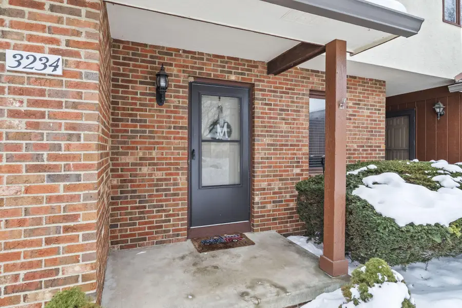 3234 Parkview Circle, Grove City, OH 43123 - Image #3