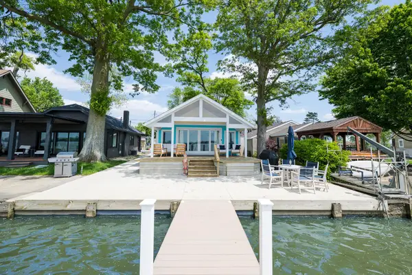 7917 Hickory Avenue, Russells Point, OH 43348