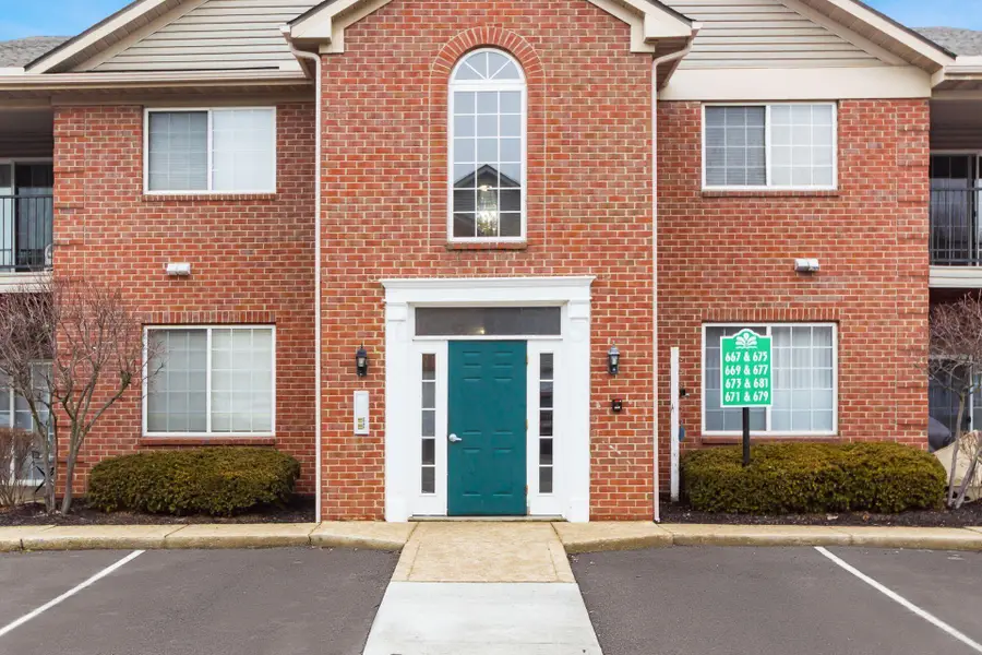 669 Spring Valley Drive, Lewis Center, OH 43035 - #2