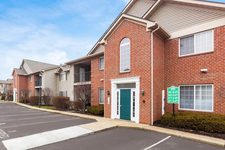 669 Spring Valley Drive, Lewis Center, OH 43035 - #3