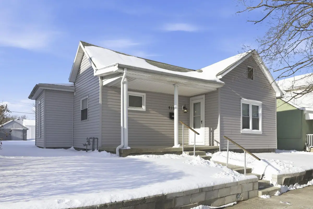 910 E Paint Street, Washington Court House, OH 43160 - #1