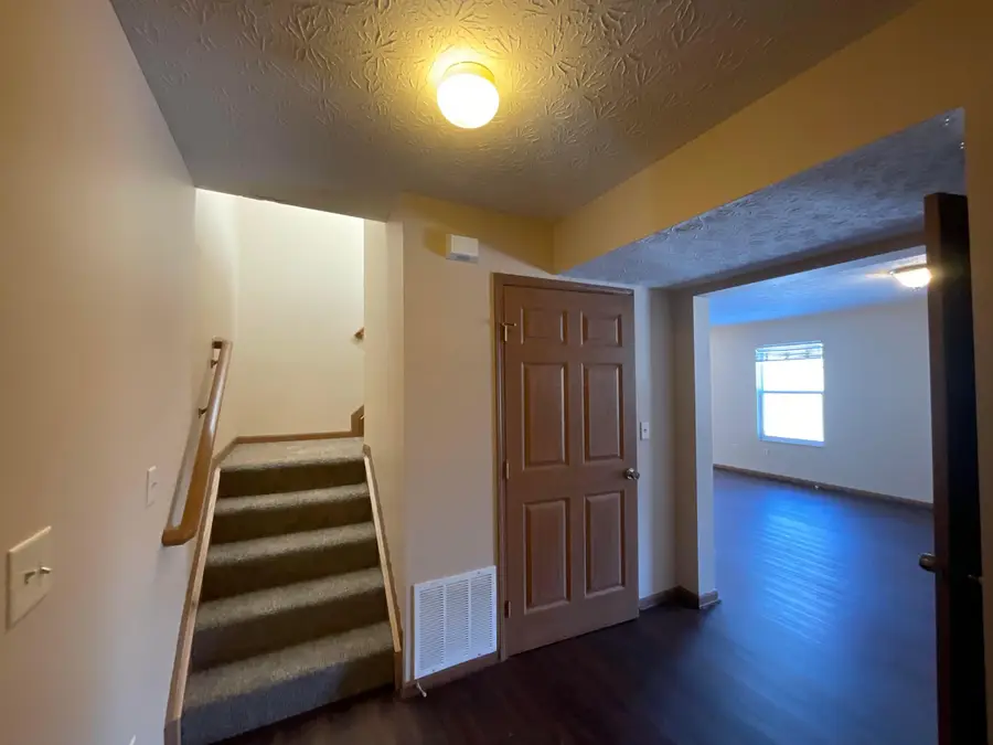 2572 Edencreek Lane, Columbus, OH 43207 - #3