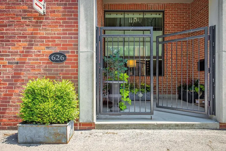 626 Jaeger Street, Columbus, OH 43206 - #3