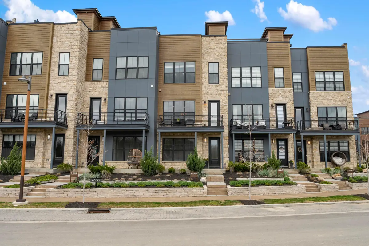 2288 Quarry Trails Drive, Columbus, OH 43228 - #1