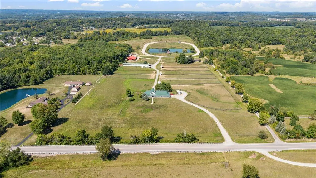 7233 National Road Se, Thornville, OH 43076 - #1