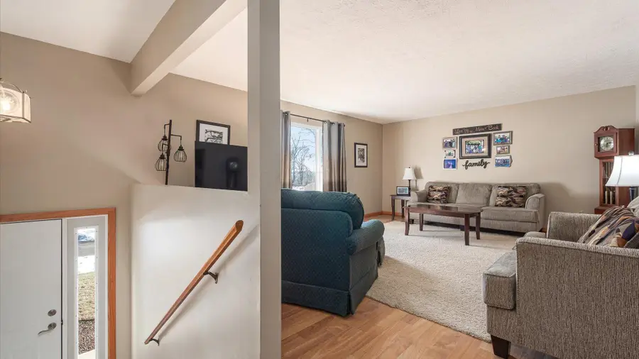 125 Persimmon Drive Ne, Newark, OH 43055 - #2