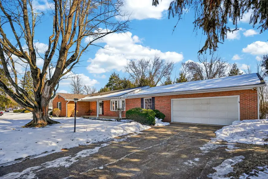 710 Hawthorne Drive, Circleville, OH 43113 - #3