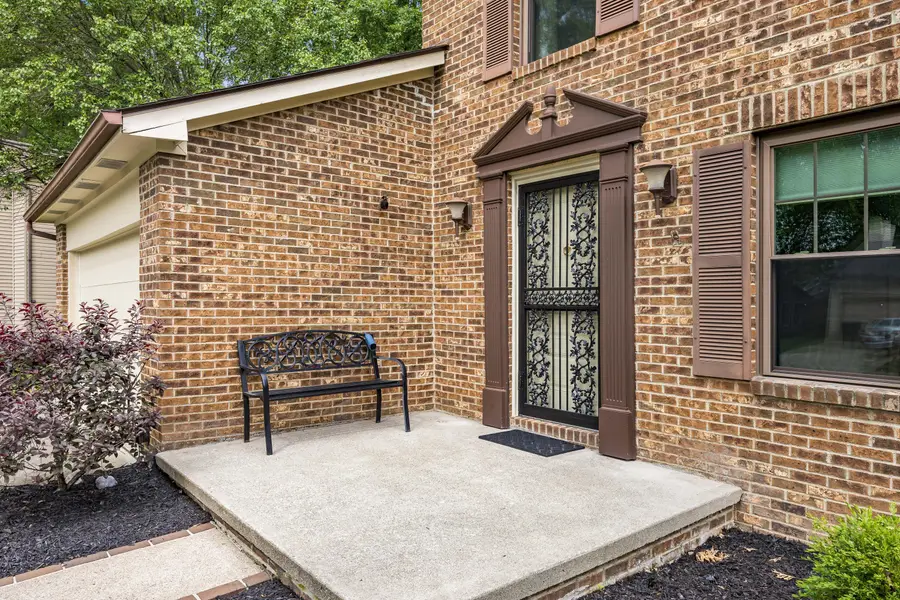 544 Waring Way, Columbus, OH 43213 - #2