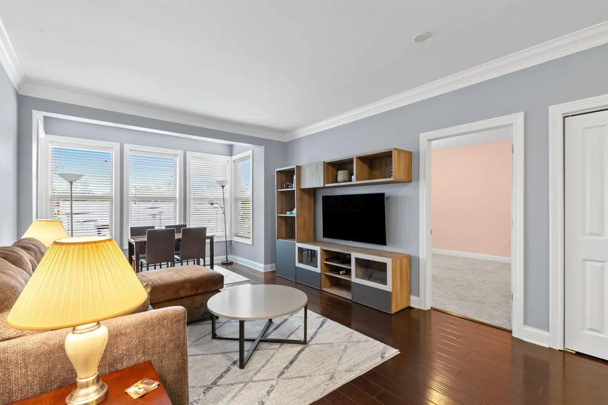 925 Ingleside Avenue, Columbus, OH 43215 - #1