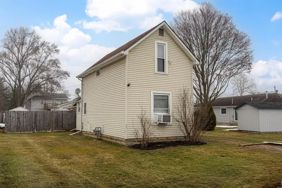 405 Maplewood Avenue, Mount Vernon, OH 43050 - #3
