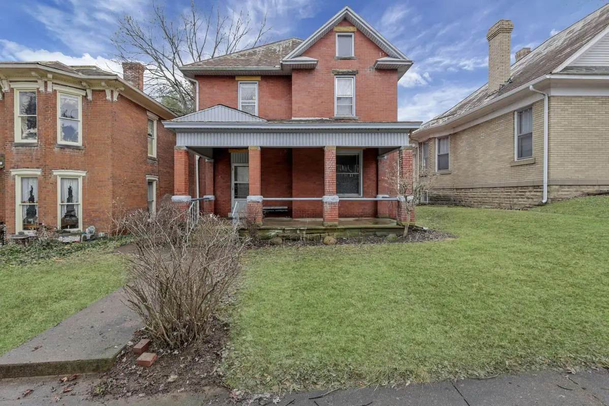 342 E Chestnut Street, Lancaster, OH 43130 - #1