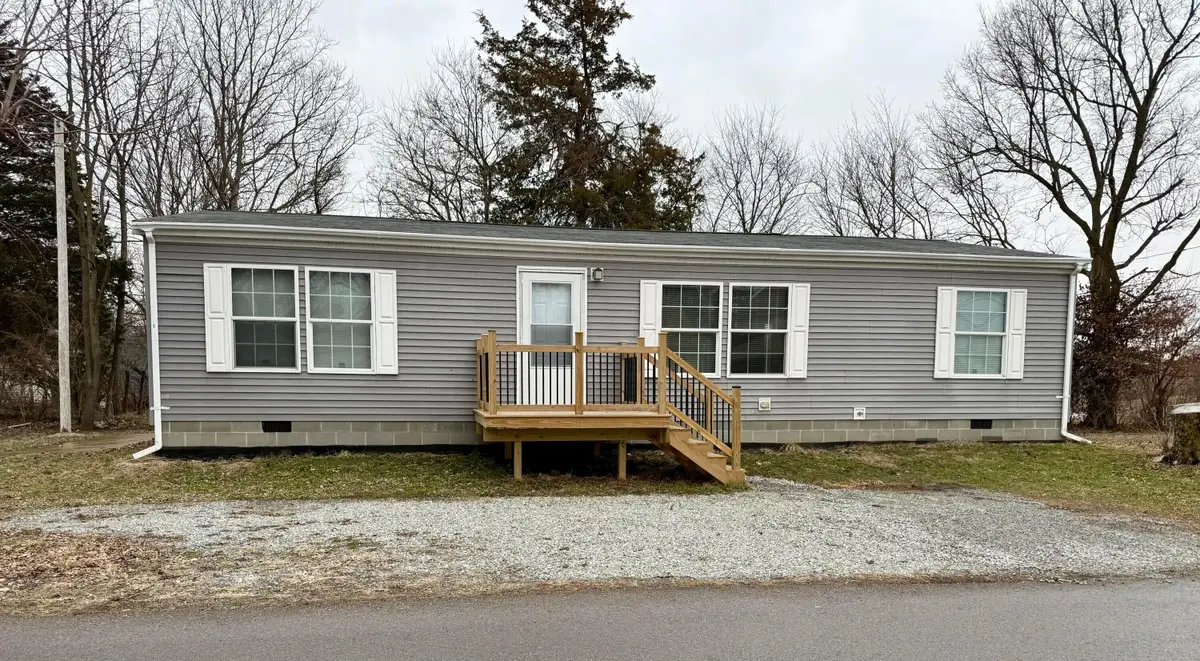 8 Allen Avenue, New Holland, OH 43145 - #1