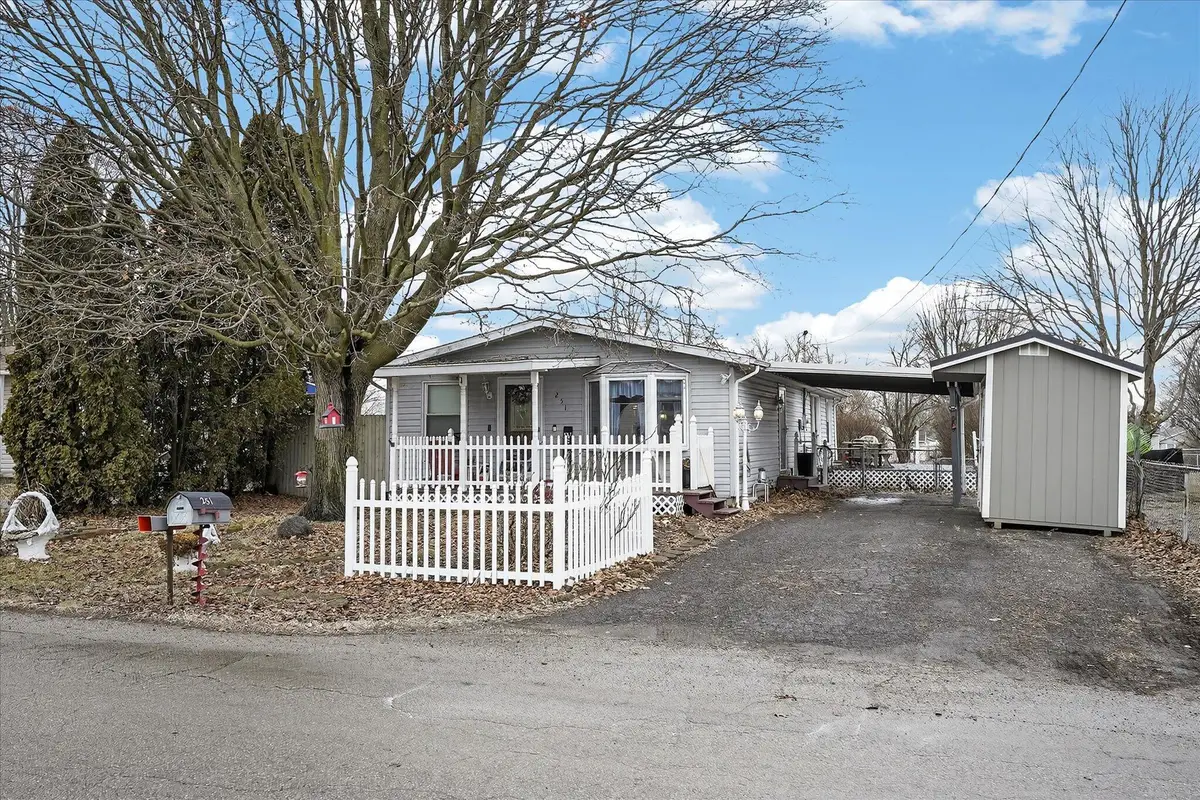 251 E 1st Street, London, OH 43140 - #1