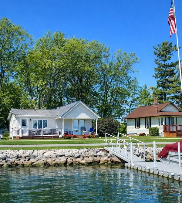 12730 West Bank Drive Ne, Millersport, OH 43046