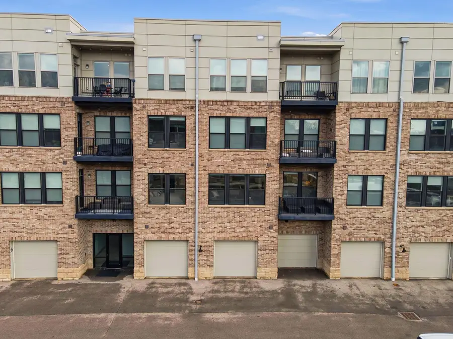 751 N 6th Street, Columbus, OH 43215 - #2