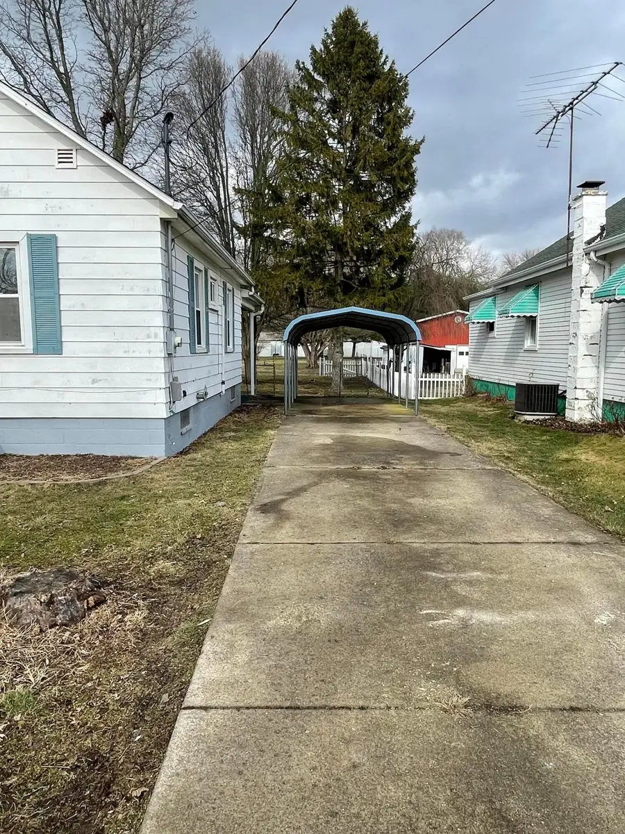 134 Rosewood Avenue, Circleville, OH 43113 - #2
