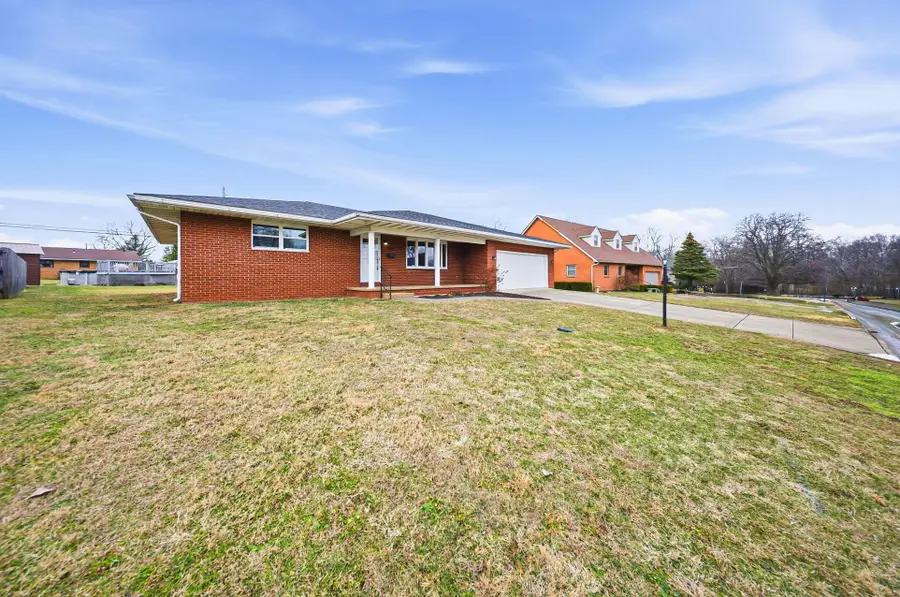 103 Valleyview Drive, Mount Sterling, OH 43143 - #3